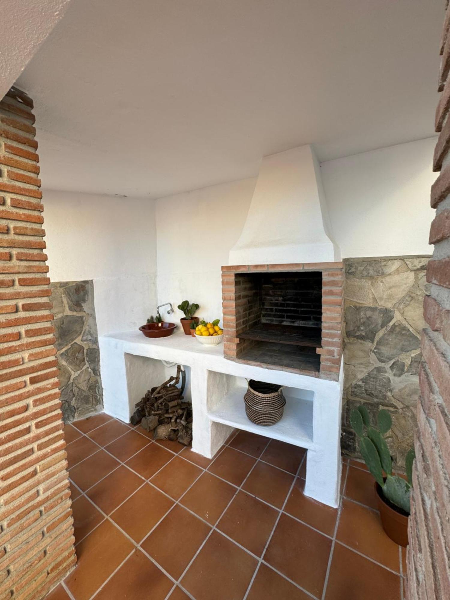 Villa En Frigiliana Con Piscina, Jacuzzi Y Espectaculares Vistas Екстериор снимка