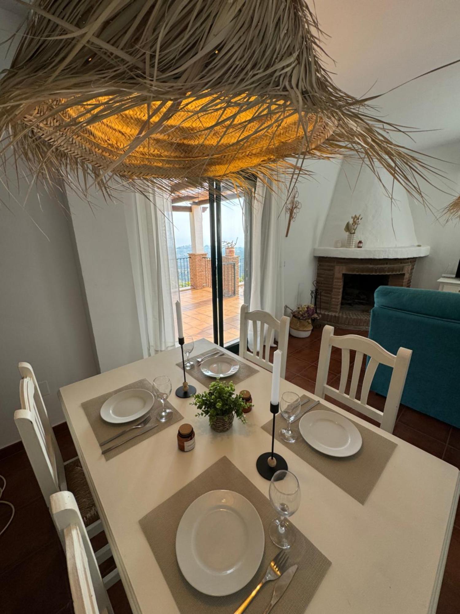 Villa En Frigiliana Con Piscina, Jacuzzi Y Espectaculares Vistas Екстериор снимка