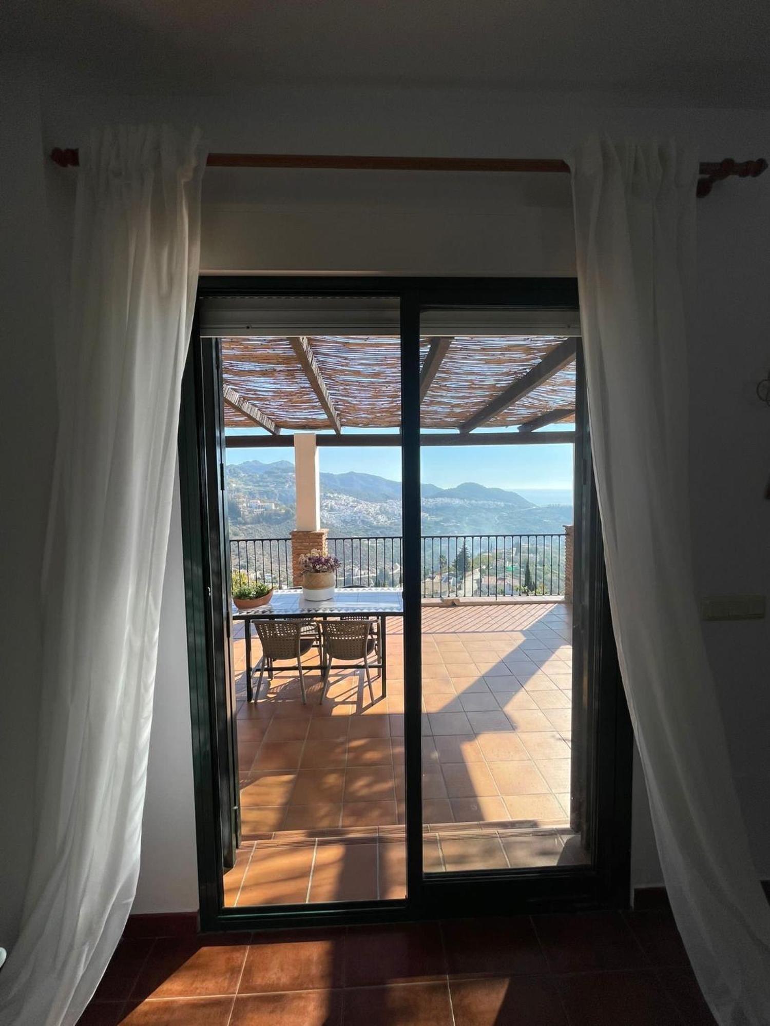 Villa En Frigiliana Con Piscina, Jacuzzi Y Espectaculares Vistas Екстериор снимка