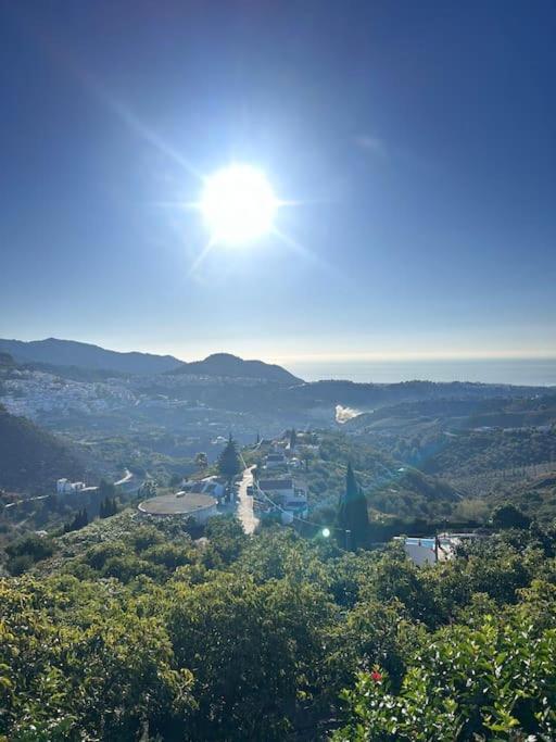 Villa En Frigiliana Con Piscina, Jacuzzi Y Espectaculares Vistas Екстериор снимка